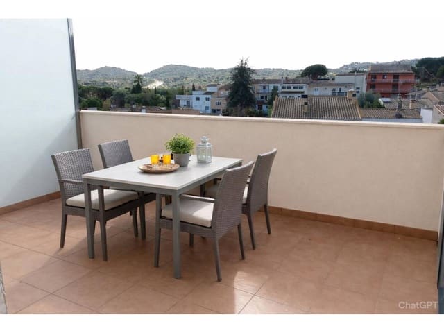 2 bedroom Flat for sale in Calonge i Sant Antoni - € 270,000 (Ref: 9610677)