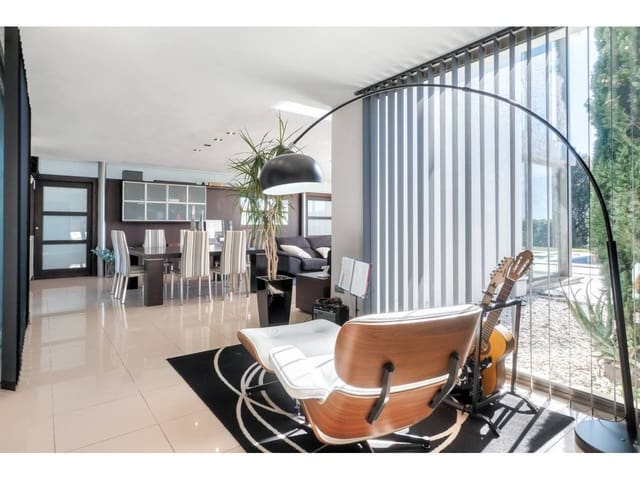 4 soverom Villa til salgs i Calonge i Sant Antoni med svømmebasseng garasje - € 995 000 (Ref: 9627135)