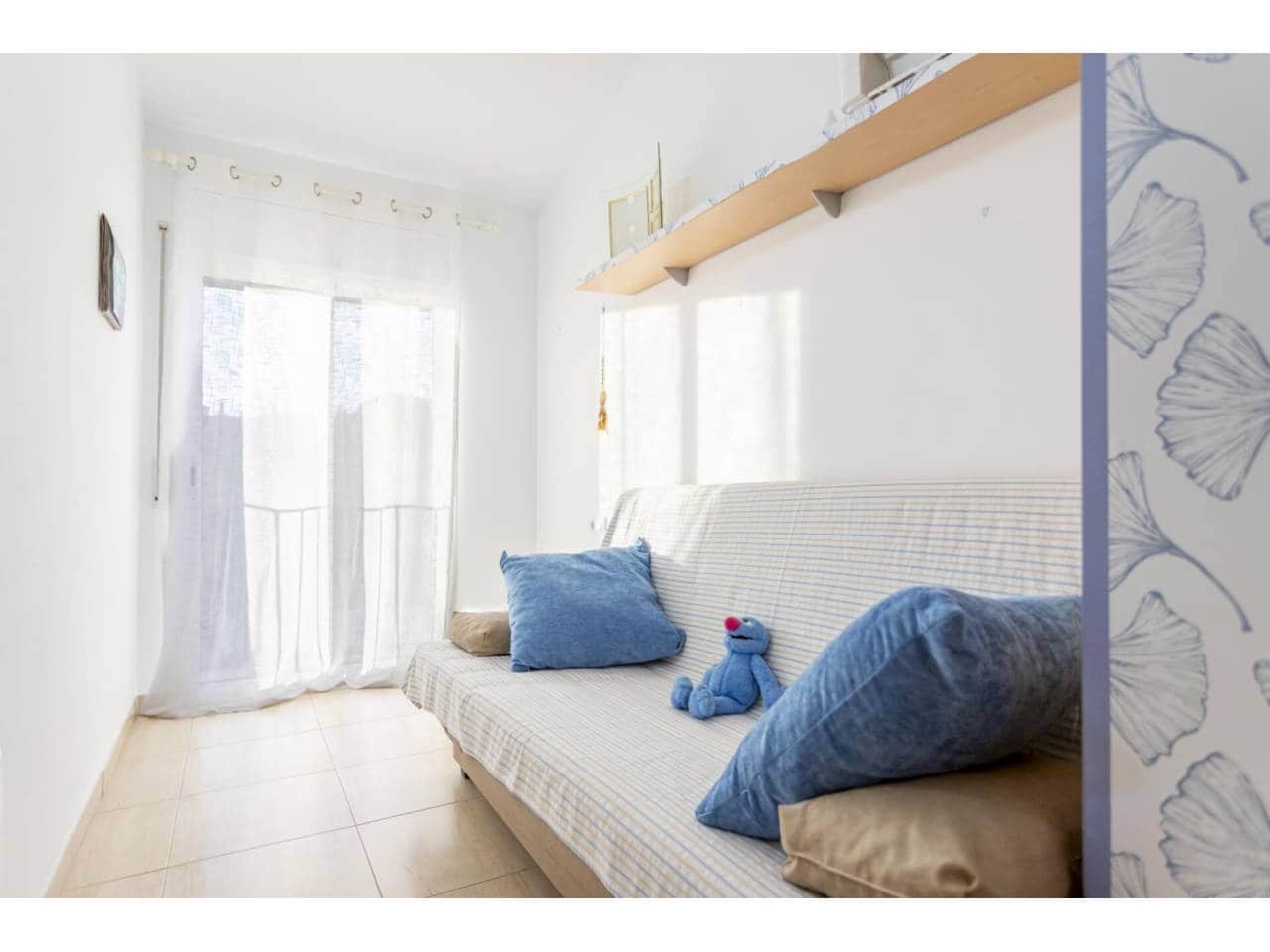 5 sovrum Semi-fristående Villa till salu i Caldes de Malavella med garage - 389 900 € (Ref: 9629484)