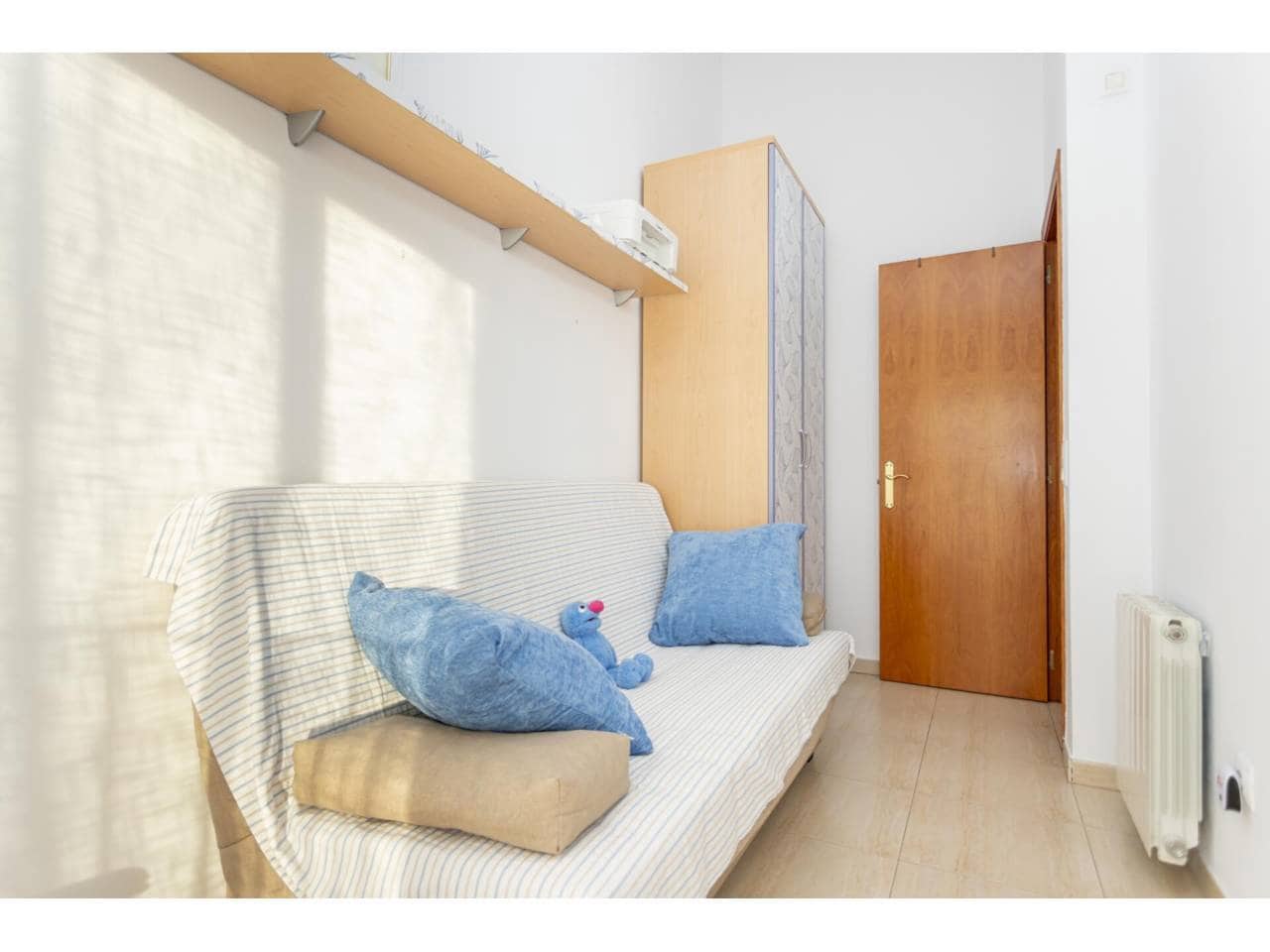 5 sovrum Semi-fristående Villa till salu i Caldes de Malavella med garage - 389 900 € (Ref: 9629484)