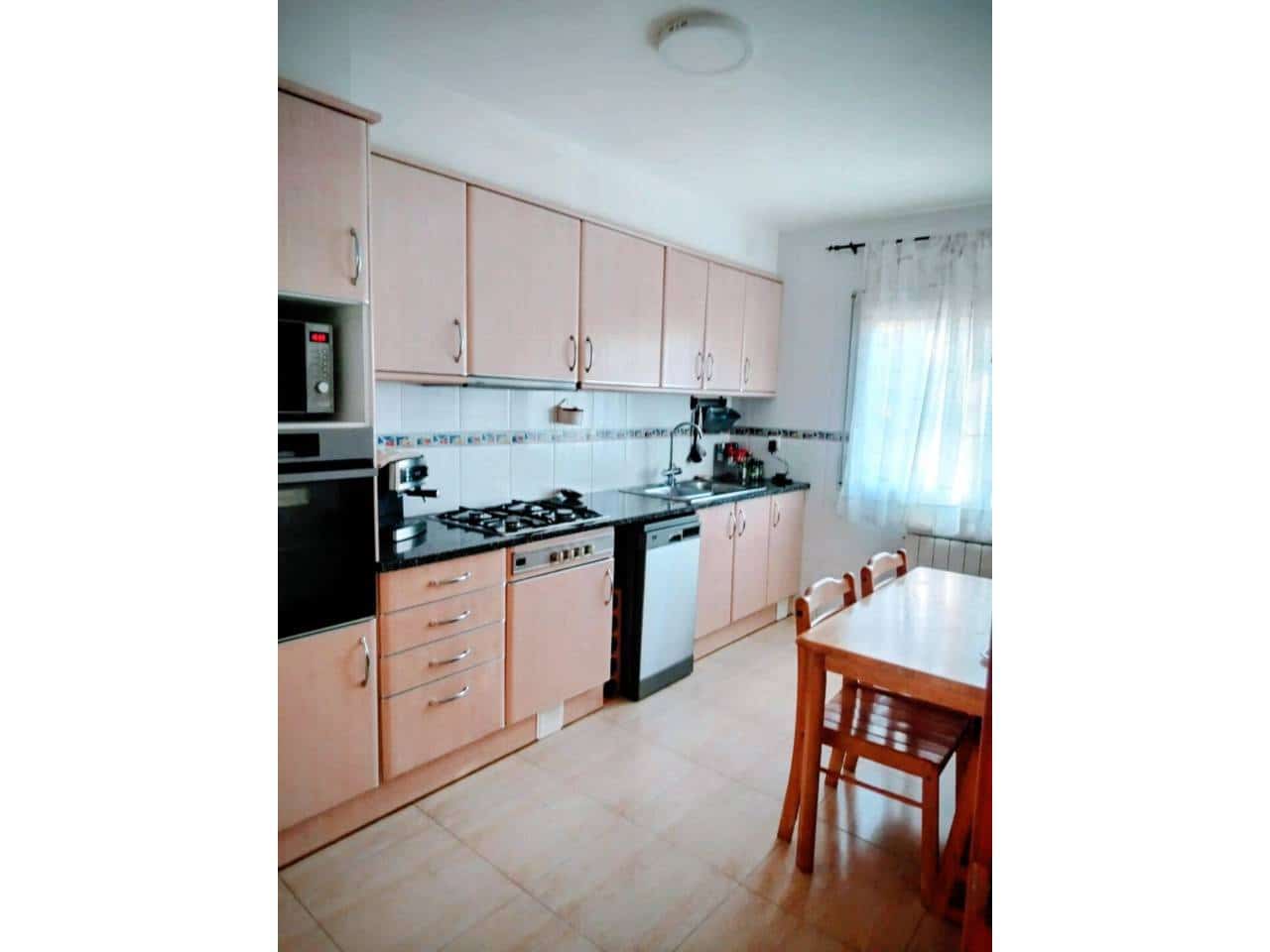 5 sovrum Semi-fristående Villa till salu i Caldes de Malavella med garage - 389 900 € (Ref: 9629484)