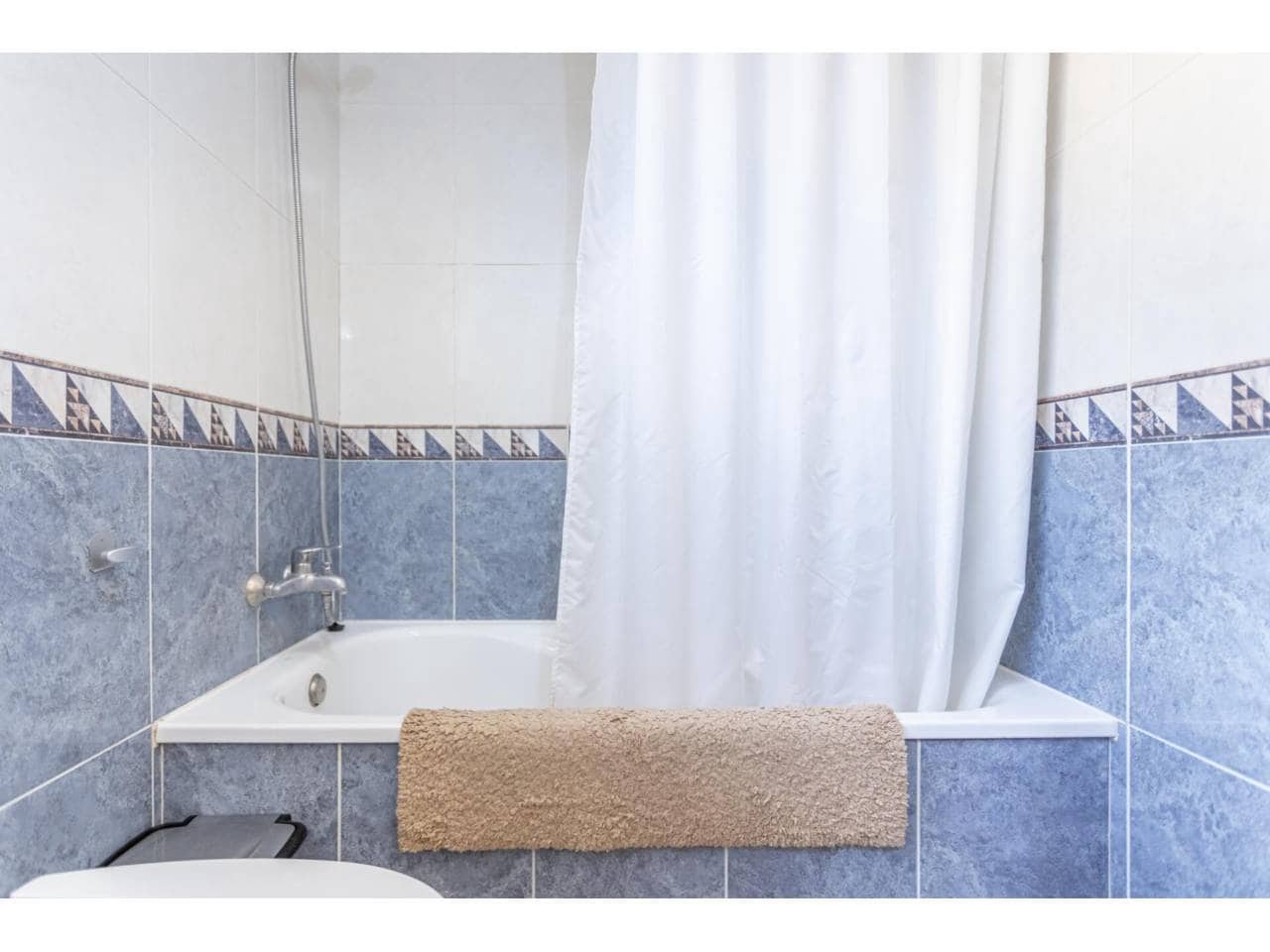 5 sovrum Semi-fristående Villa till salu i Caldes de Malavella med garage - 389 900 € (Ref: 9629484)