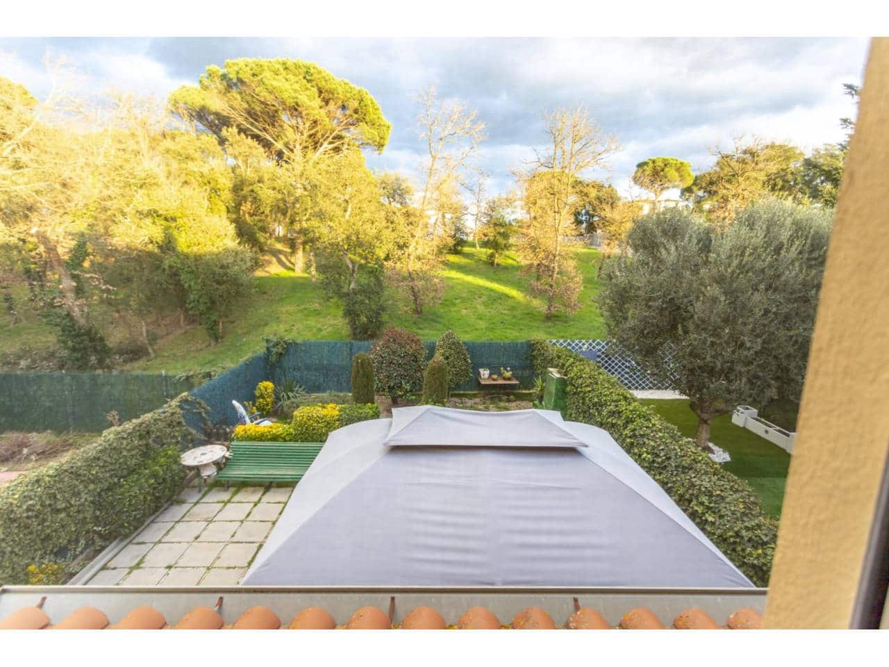 5 sovrum Semi-fristående Villa till salu i Caldes de Malavella med garage - 389 900 € (Ref: 9629484)