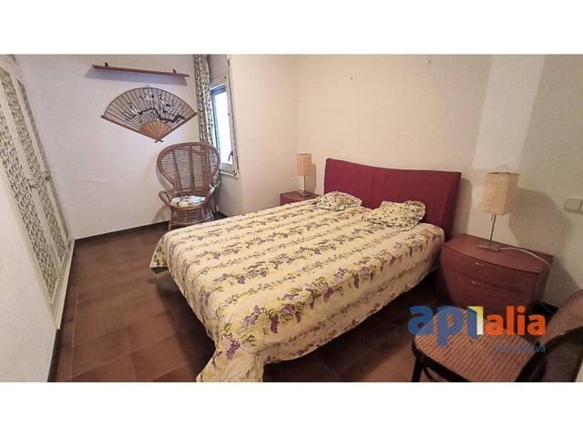 2 bedroom Flat for sale in Palamós - € 450,000 (Ref: 9643642)