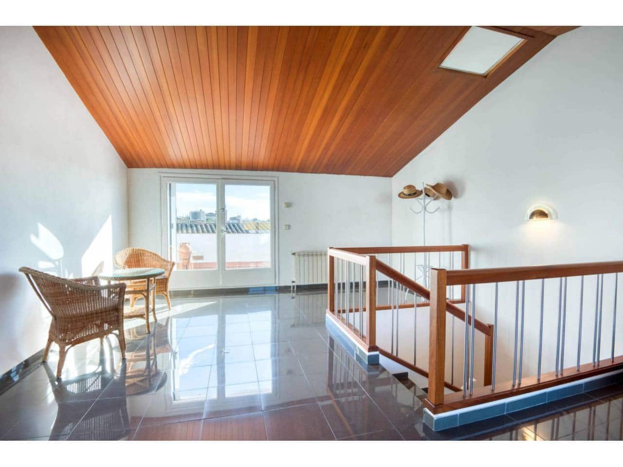 4 bedroom Townhouse for sale in Palafrugell with garage - € 428,000 (Ref: 9646742)