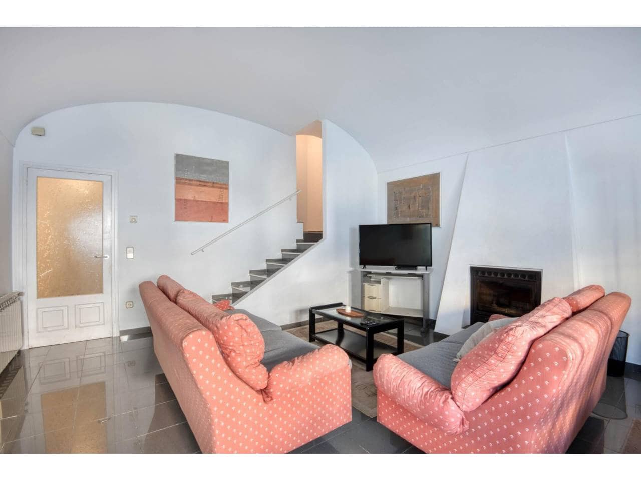 4 bedroom Townhouse for sale in Palafrugell with garage - € 428,000 (Ref: 9646742)