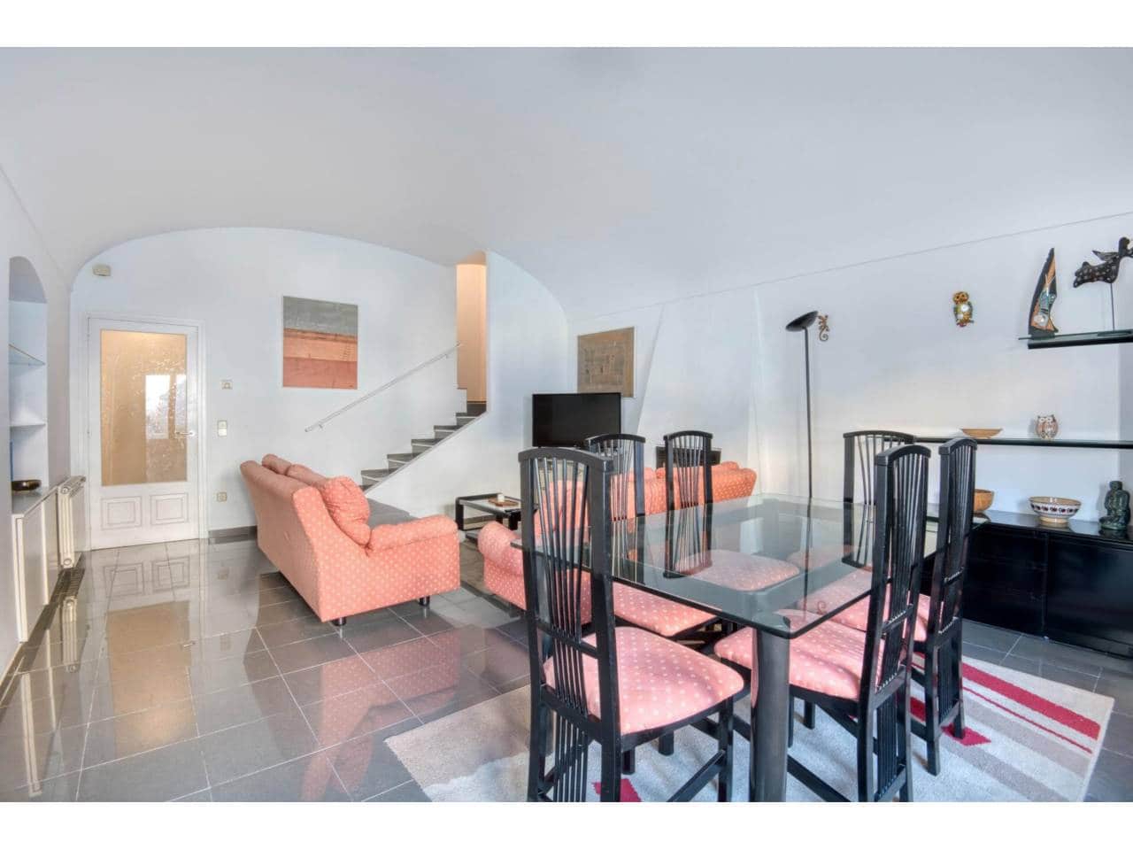 4 bedroom Townhouse for sale in Palafrugell with garage - € 428,000 (Ref: 9646742)