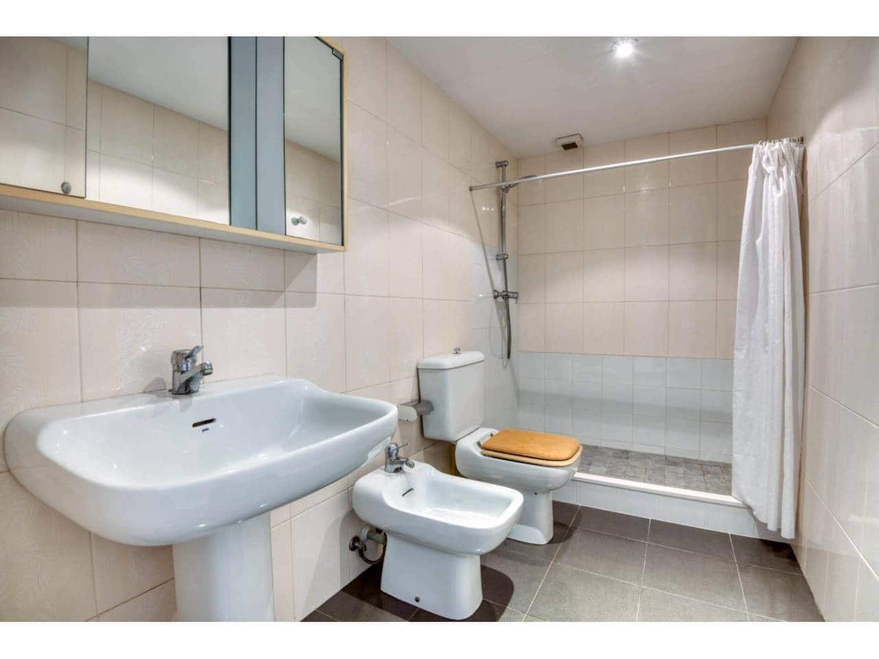 4 bedroom Townhouse for sale in Palafrugell with garage - € 428,000 (Ref: 9646742)