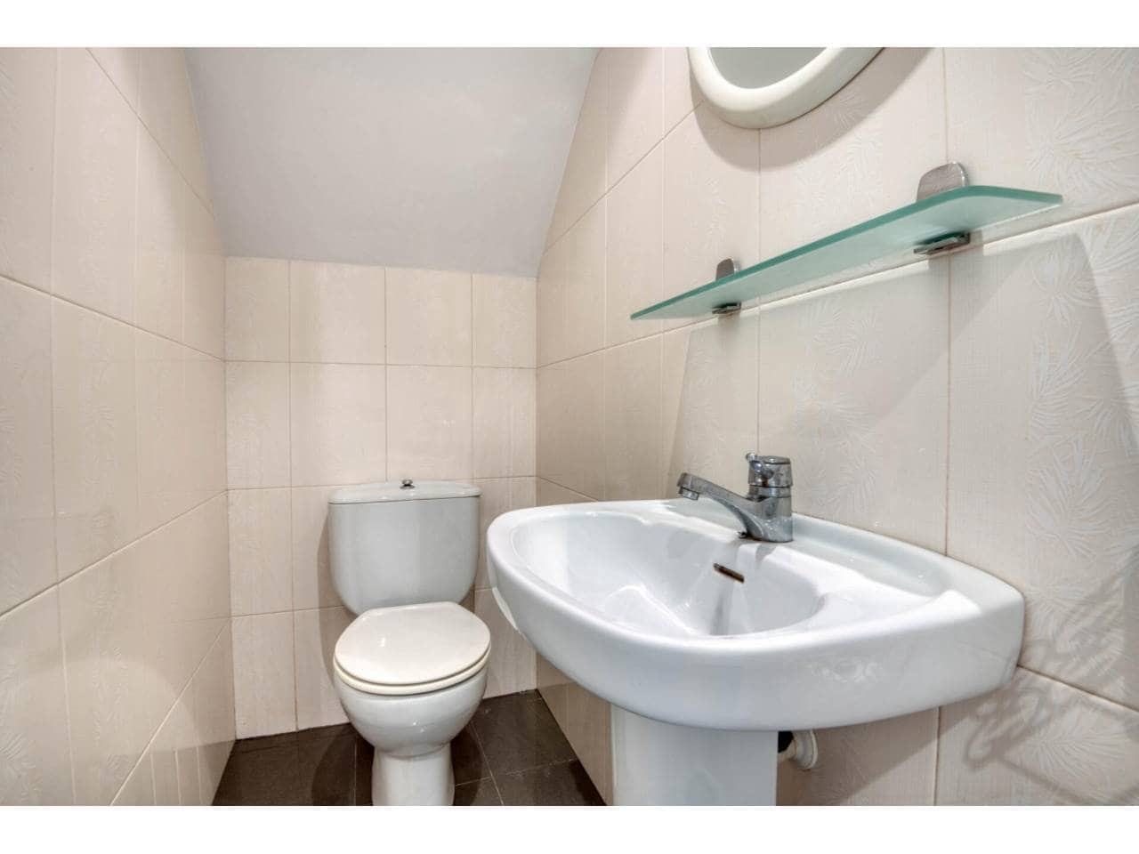 4 bedroom Townhouse for sale in Palafrugell with garage - € 428,000 (Ref: 9646742)