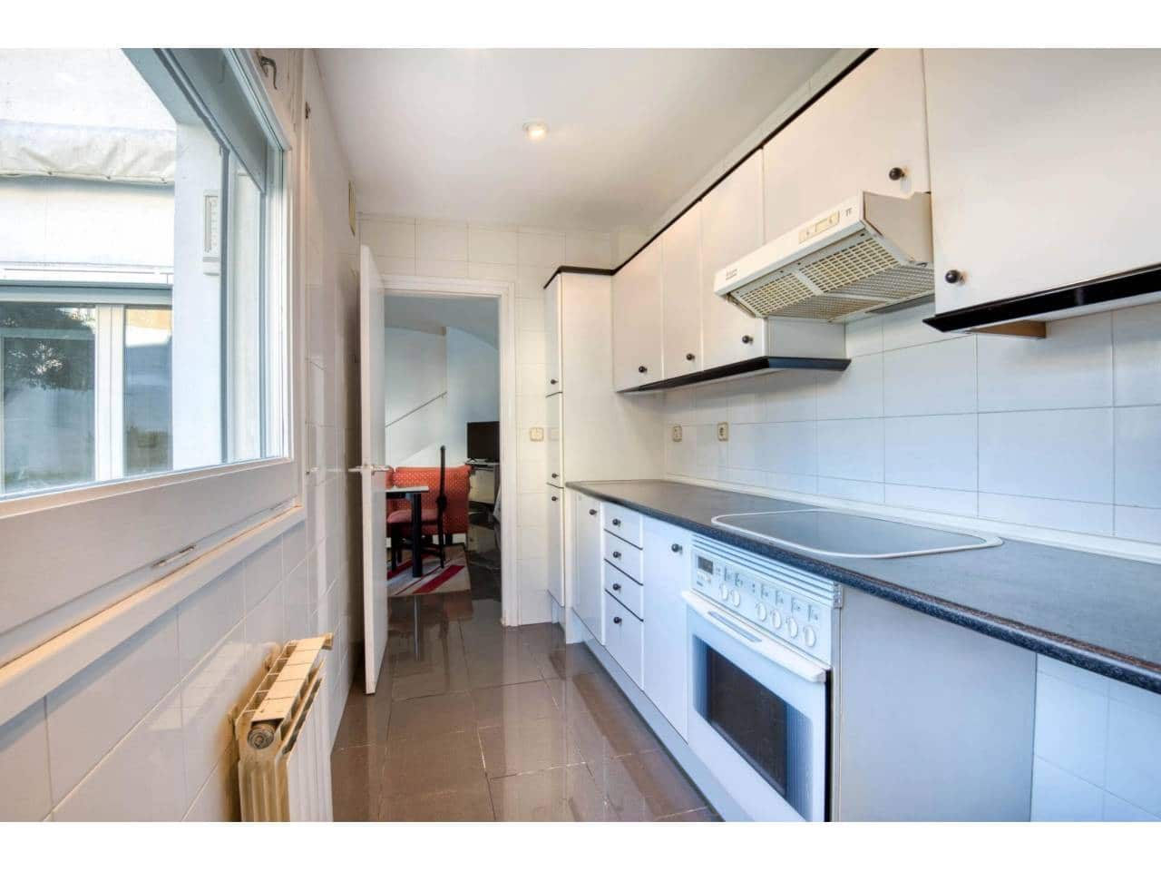 4 bedroom Townhouse for sale in Palafrugell with garage - € 428,000 (Ref: 9646742)