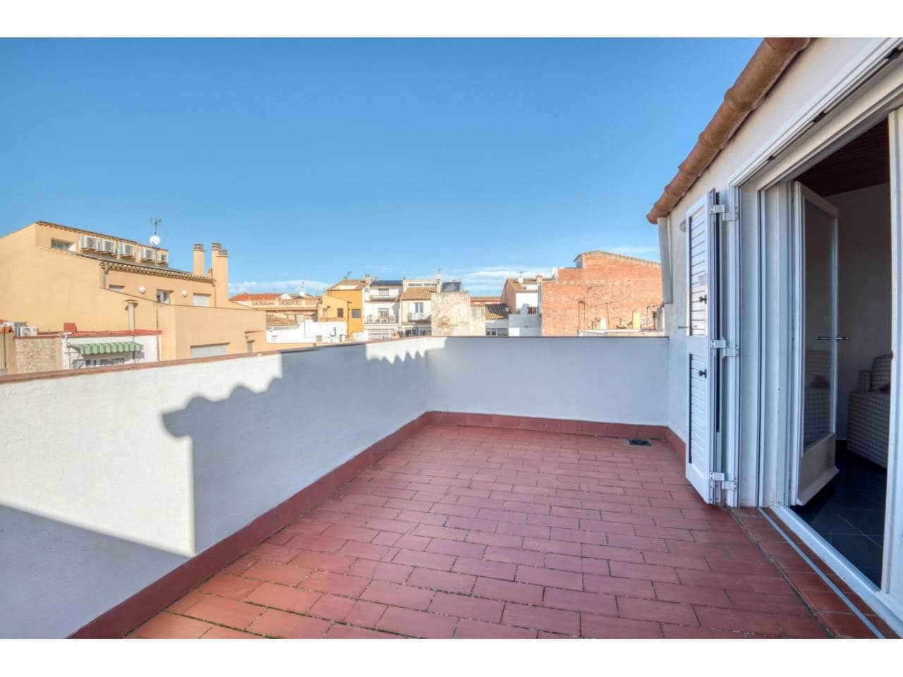 4 bedroom Townhouse for sale in Palafrugell with garage - € 428,000 (Ref: 9646742)