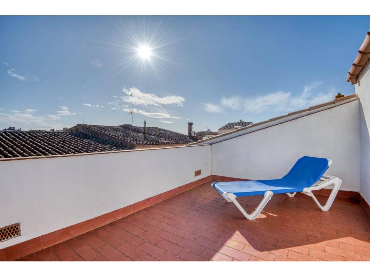 4 bedroom Townhouse for sale in Palafrugell with garage - € 428,000 (Ref: 9646742)