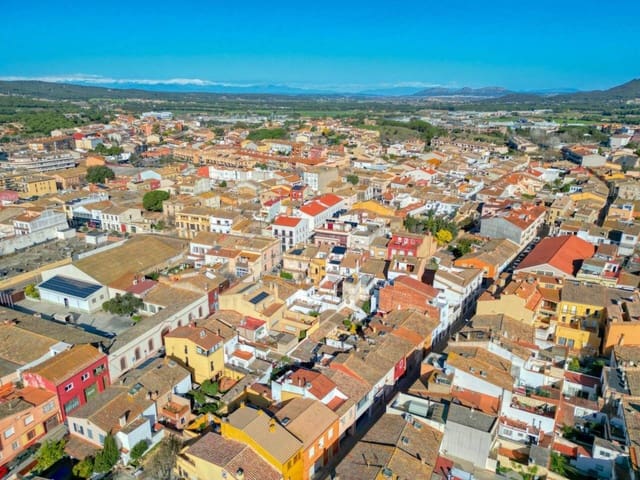 4 bedroom Townhouse for sale in Palafrugell with garage - € 428,000 (Ref: 9646742)