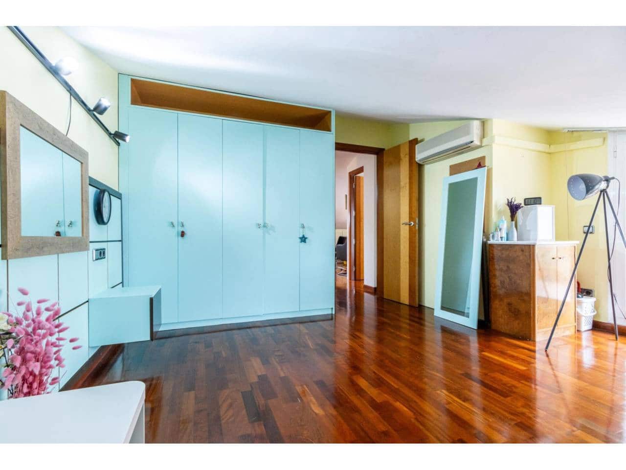 5 quarto Apartamento para venda em Sabadell - 455 000 € (Ref: 9651027)