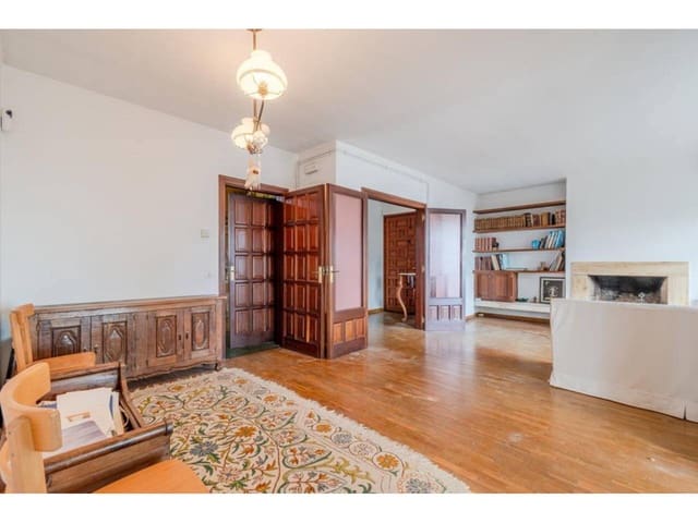 4 quarto Moradia para venda em Sant Feliu de Guíxols com garagem - 750 000 € (Ref: 9658142)