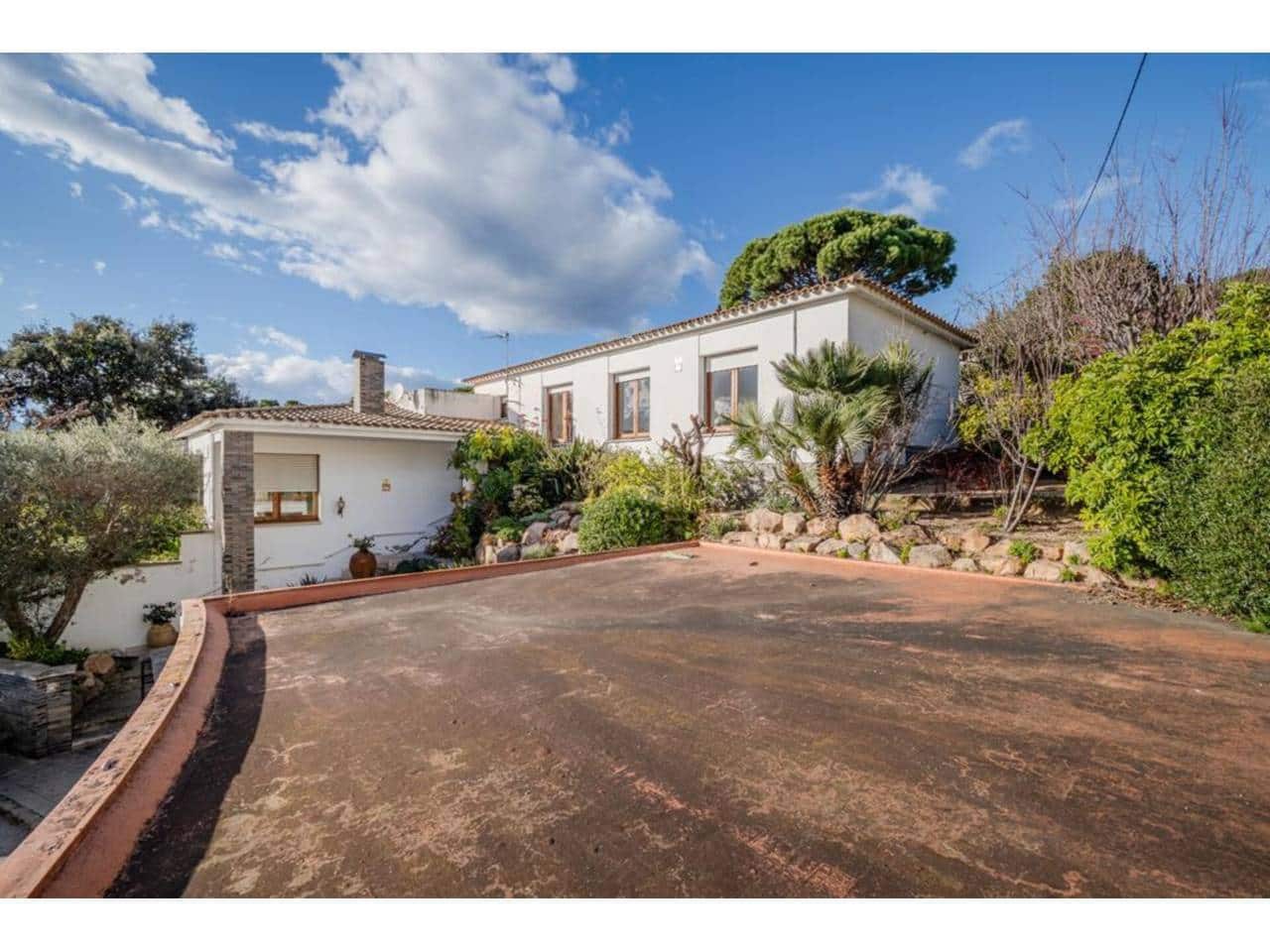 4 quarto Moradia para venda em Sant Feliu de Guixols com garagem - 750 000 € (Ref: 9658142)