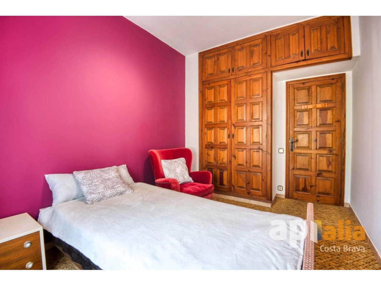 5 bedroom Villa for sale in Calonge i Sant Antoni with pool garage - € 875,000 (Ref: 9697935)