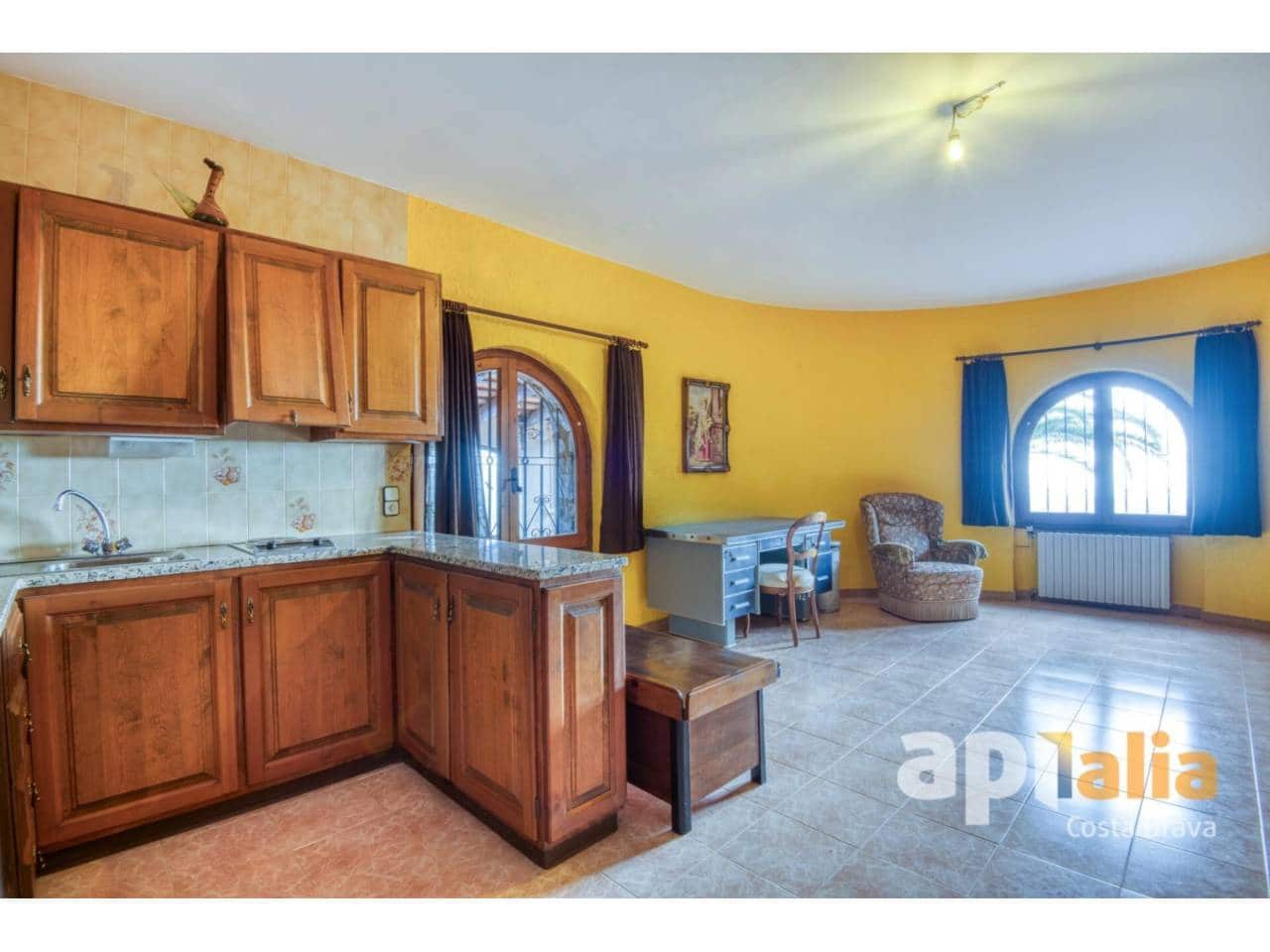 5 bedroom Villa for sale in Calonge i Sant Antoni with pool garage - € 875,000 (Ref: 9697935)