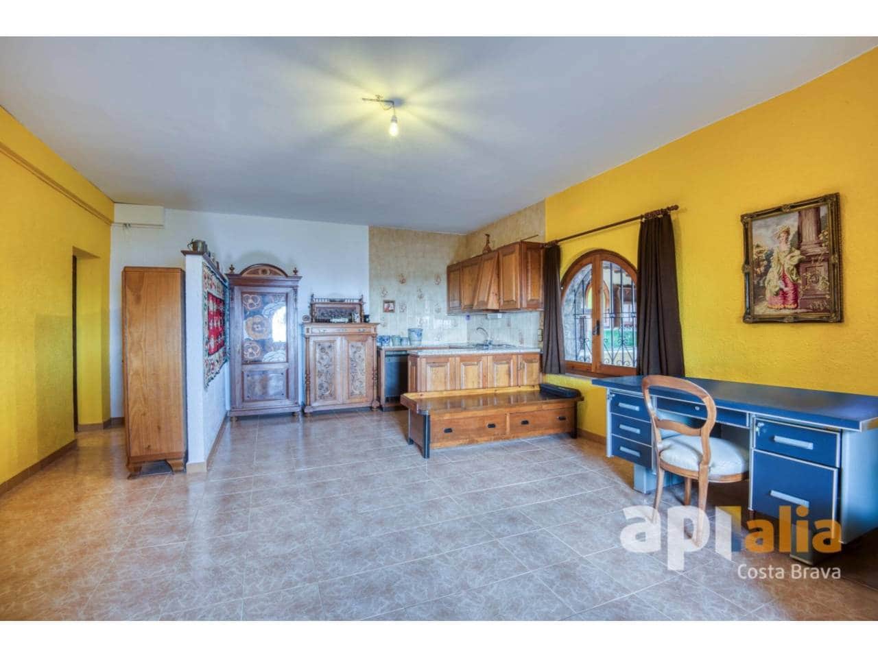 5 bedroom Villa for sale in Calonge i Sant Antoni with pool garage - € 875,000 (Ref: 9697935)