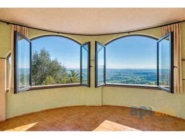 5 bedroom Villa for sale in Calonge i Sant Antoni with pool garage - € 875,000 (Ref: 9697935)