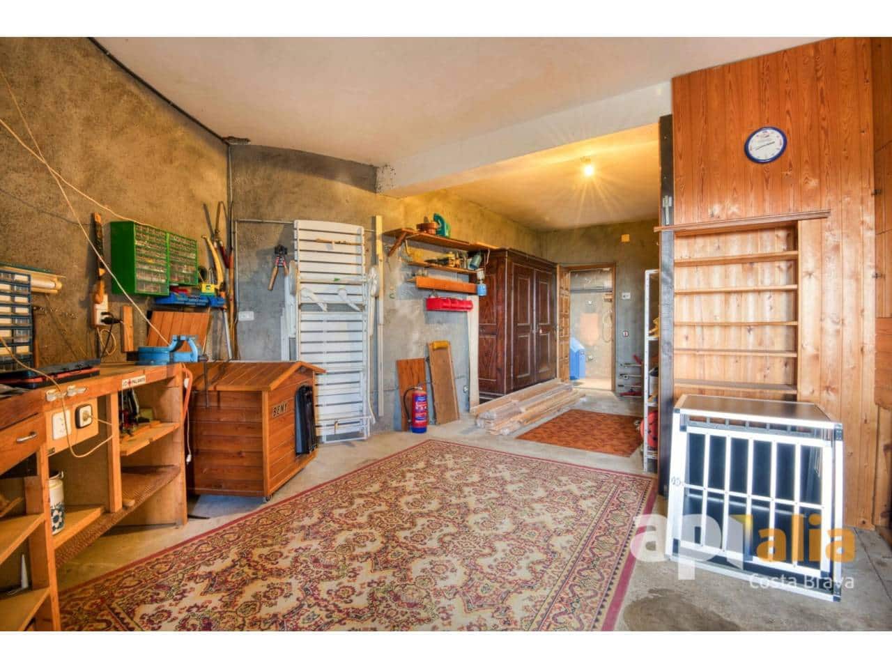 5 bedroom Villa for sale in Calonge i Sant Antoni with pool garage - € 875,000 (Ref: 9697935)