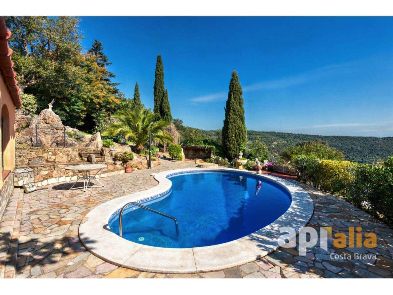 5 bedroom Villa for sale in Calonge i Sant Antoni with pool garage - € 875,000 (Ref: 9697935)