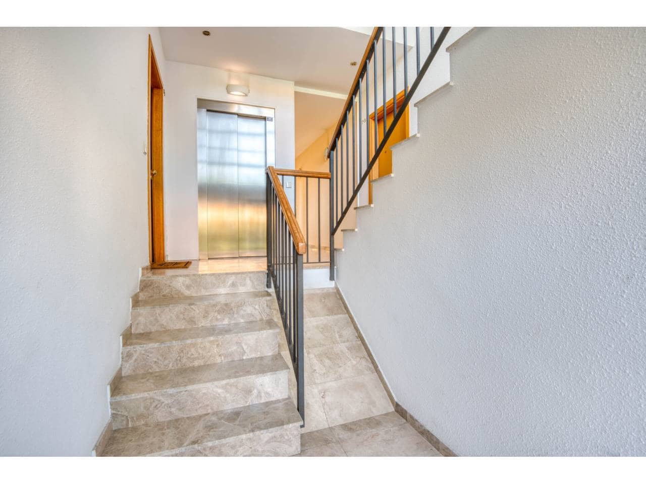 3 soveværelse Lejlighed til salg i Sant Feliu de Guixols med swimmingpool garage - € 649.000 (Ref: 9741436)
