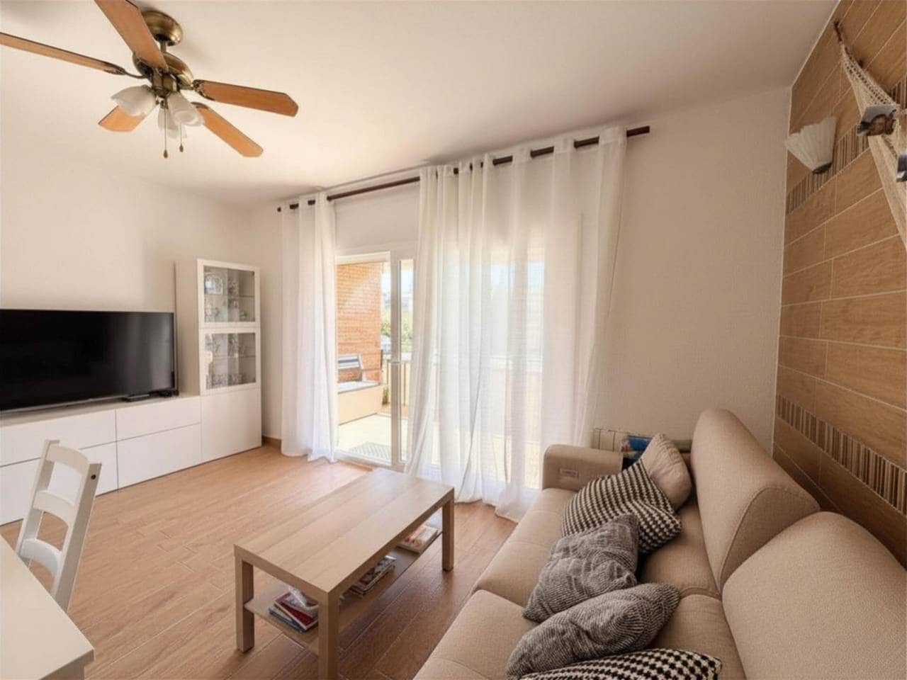 2 slaapkamer Flat te koop in Sant Antoni de Calonge met garage - € 265.000 (Ref: 9755230)