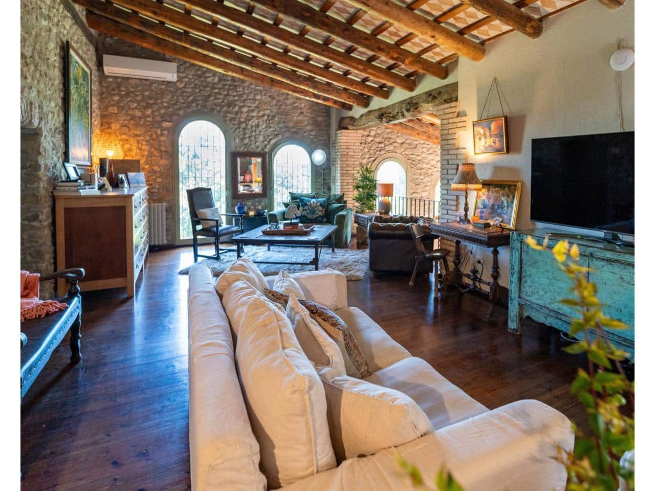 5 soverom Villa til salgs i Esponella med svømmebasseng garasje - € 1 300 000 (Ref: 9761608)