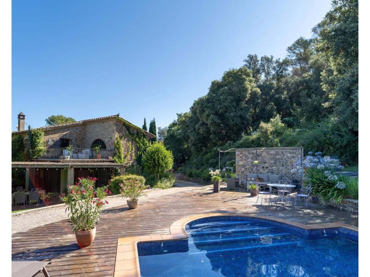 5 soverom Villa til salgs i Esponella med svømmebasseng garasje - € 1 300 000 (Ref: 9761608)