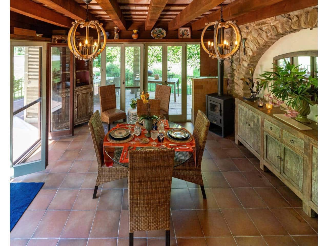 5 soverom Villa til salgs i Esponella med svømmebasseng garasje - € 1 300 000 (Ref: 9761608)