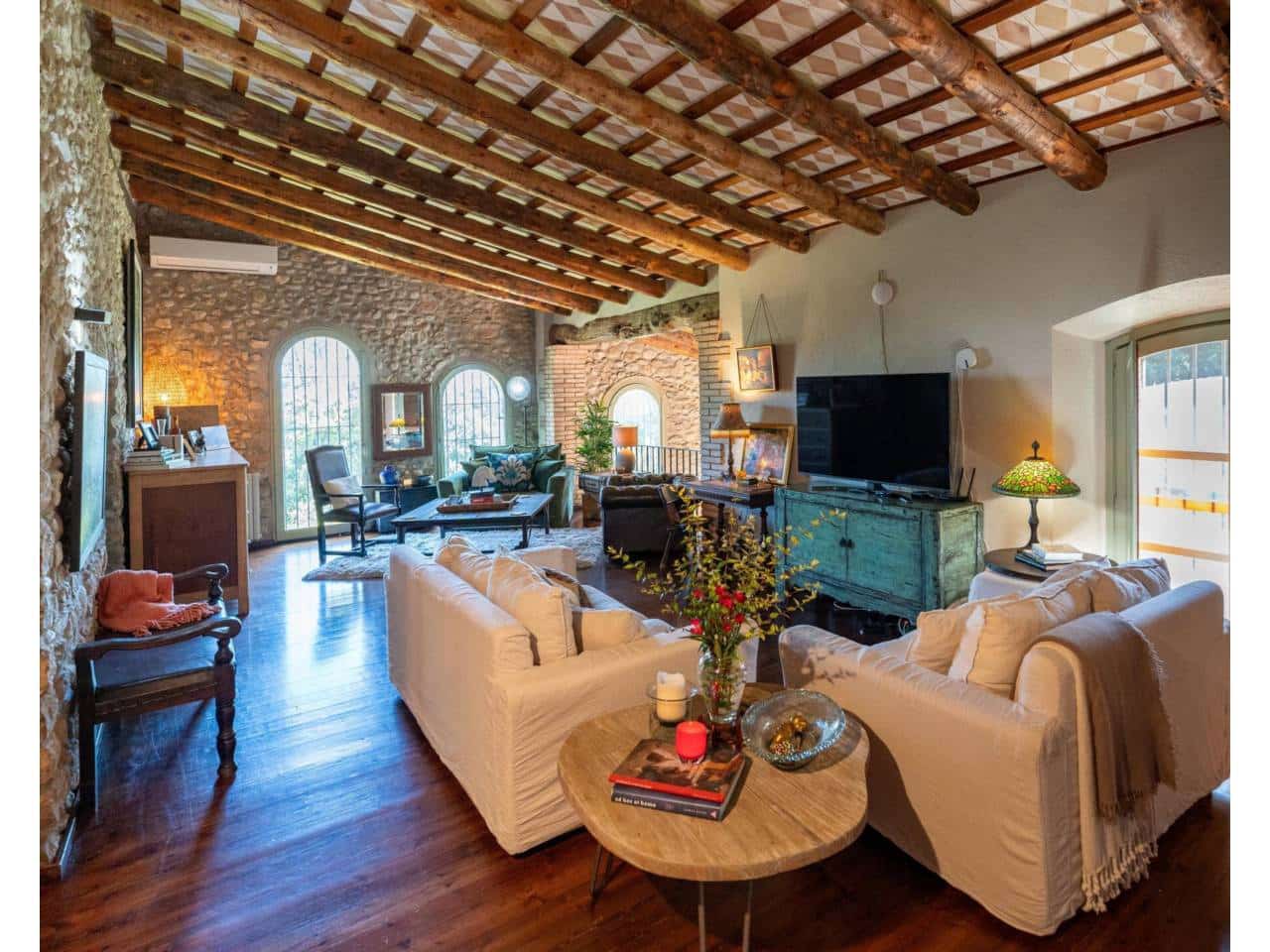 5 soverom Villa til salgs i Esponella med svømmebasseng garasje - € 1 300 000 (Ref: 9761608)