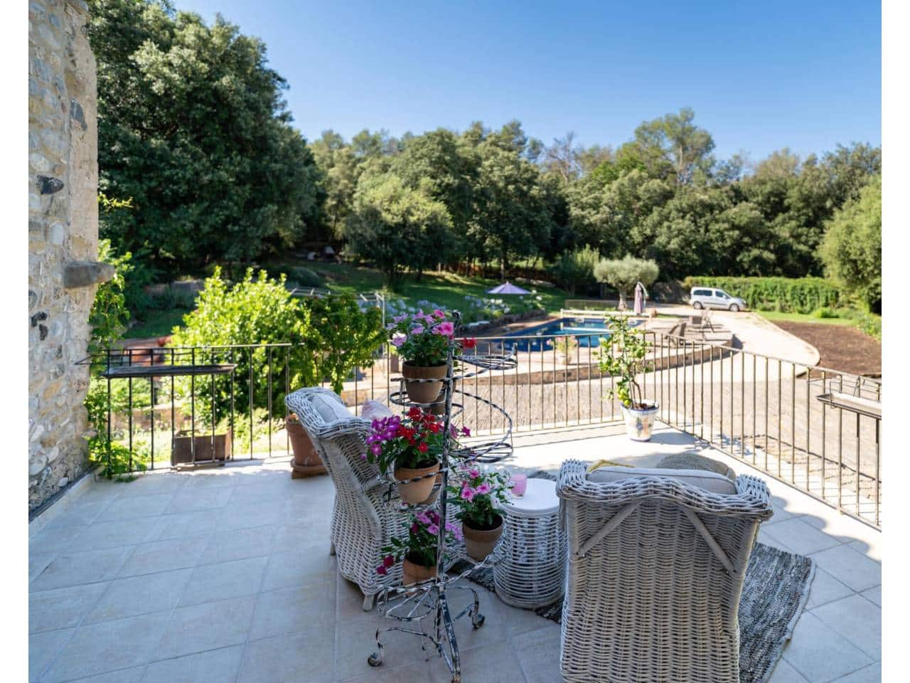 5 soverom Villa til salgs i Esponella med svømmebasseng garasje - € 1 300 000 (Ref: 9761608)