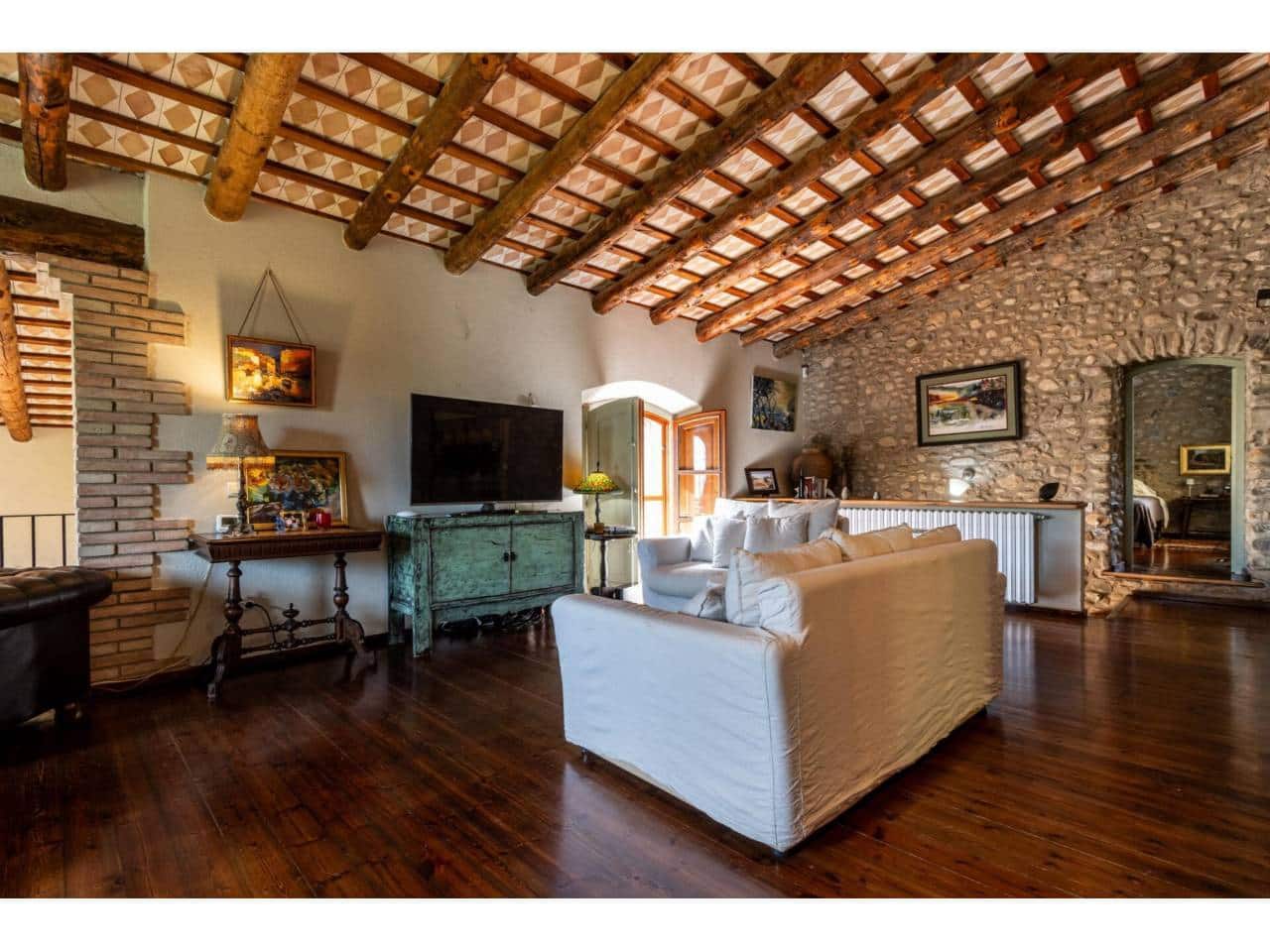 5 soverom Villa til salgs i Esponella med svømmebasseng garasje - € 1 300 000 (Ref: 9761608)