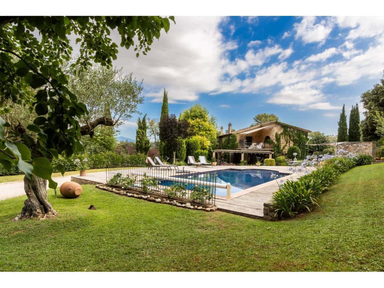 5 soverom Villa til salgs i Esponella med svømmebasseng garasje - € 1 300 000 (Ref: 9761608)