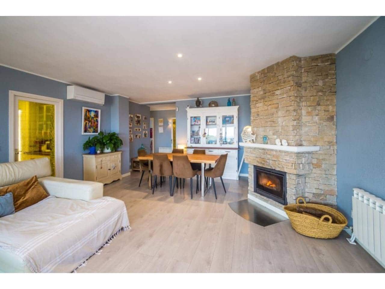 3 sovrum Lägenhet till salu i Castell-Platja d'Aro - 380 000 € (Ref: 9772579)