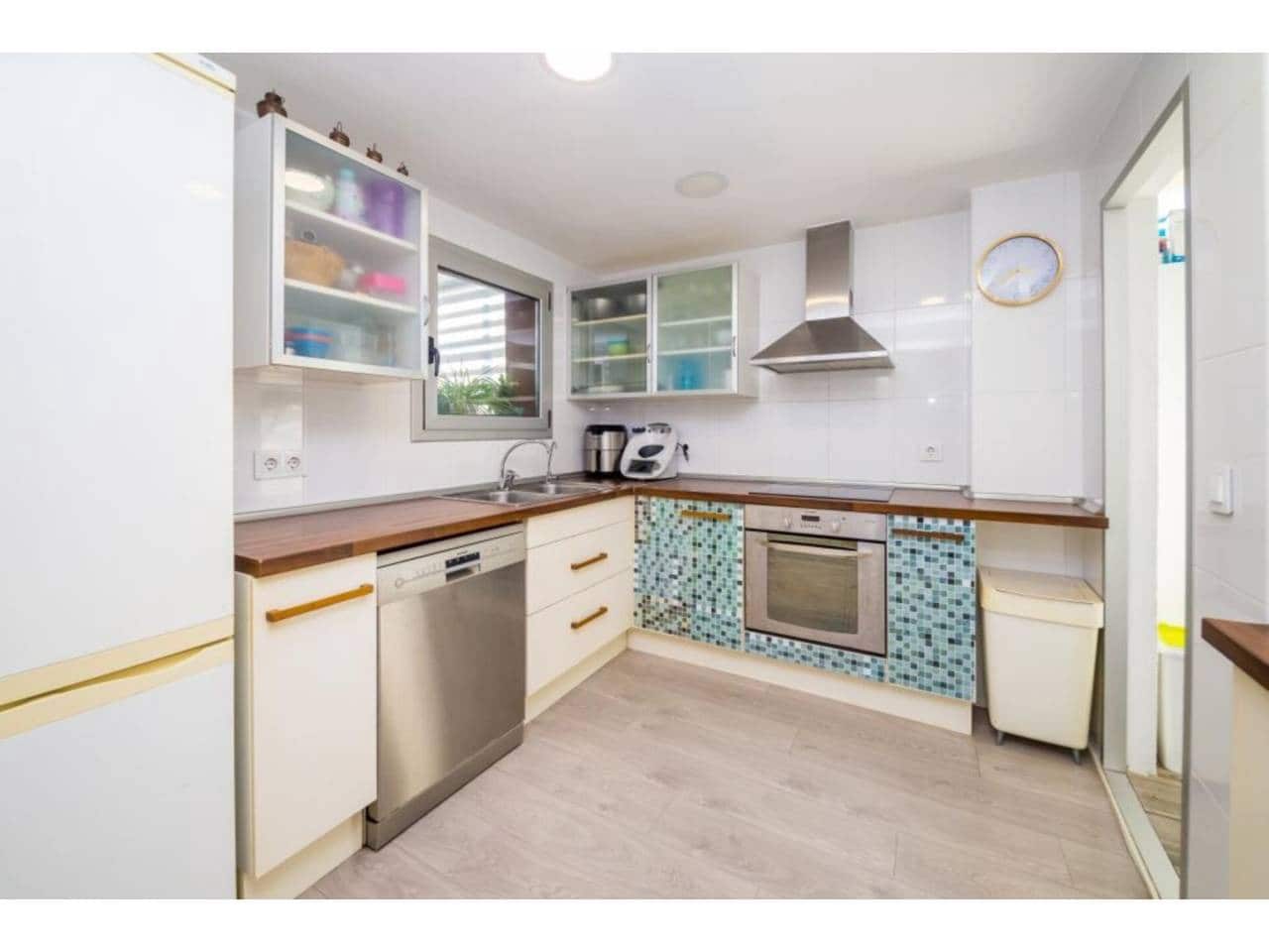 3 sovrum Lägenhet till salu i Castell-Platja d'Aro - 380 000 € (Ref: 9772579)