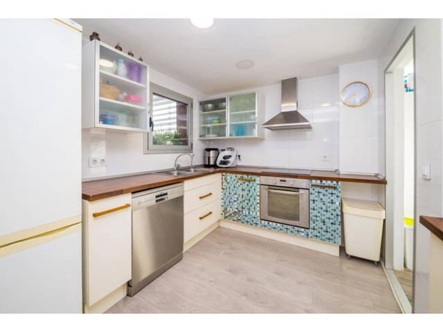 3 sovrum Lägenhet till salu i Castell-Platja d'Aro - 380 000 € (Ref: 9772579)