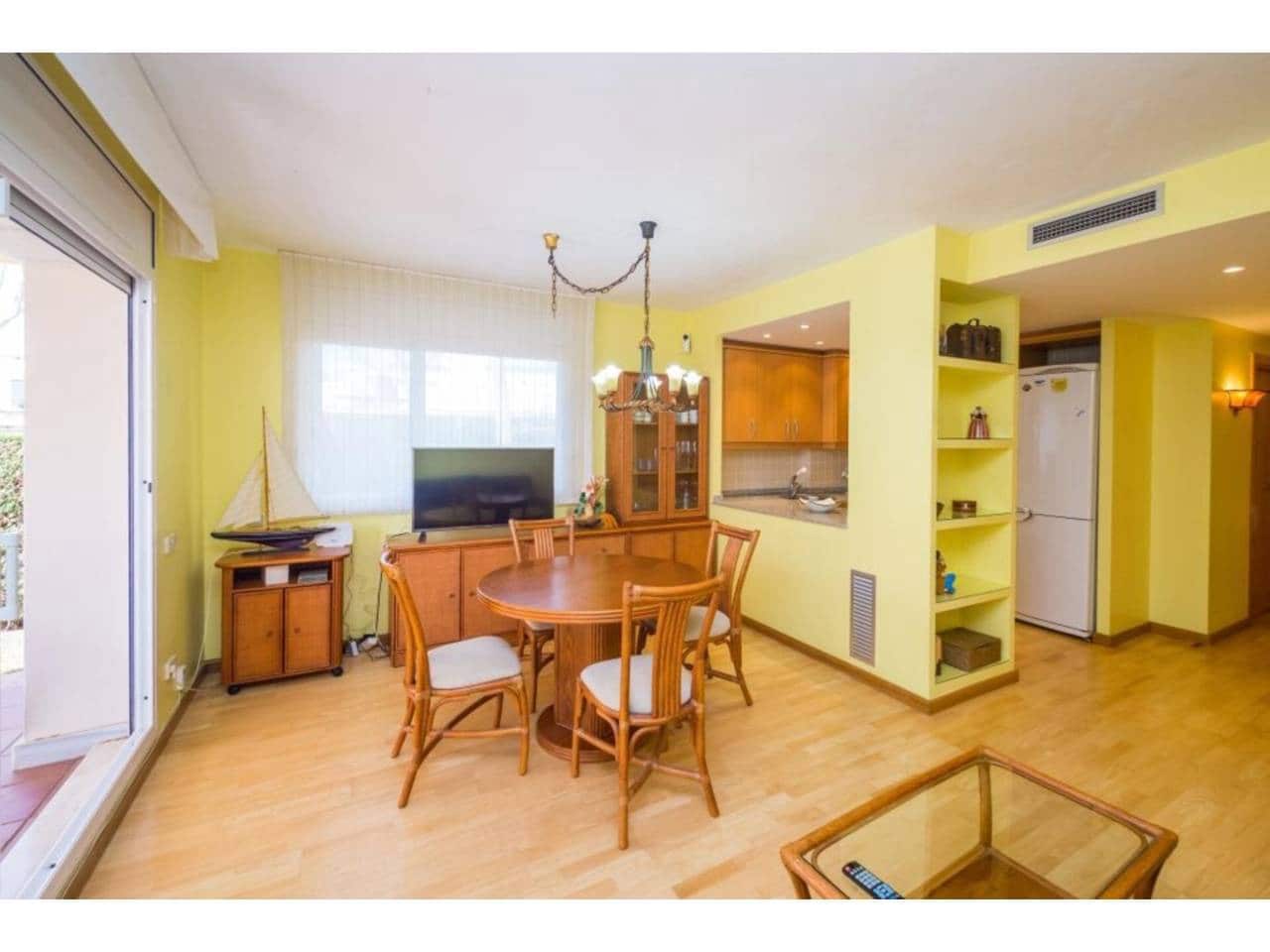 2 makuuhuone Asunto myytävänä paikassa Castell-Platja d'Aro mukana uima-altaan - 465 000 € (Ref: 9807546)