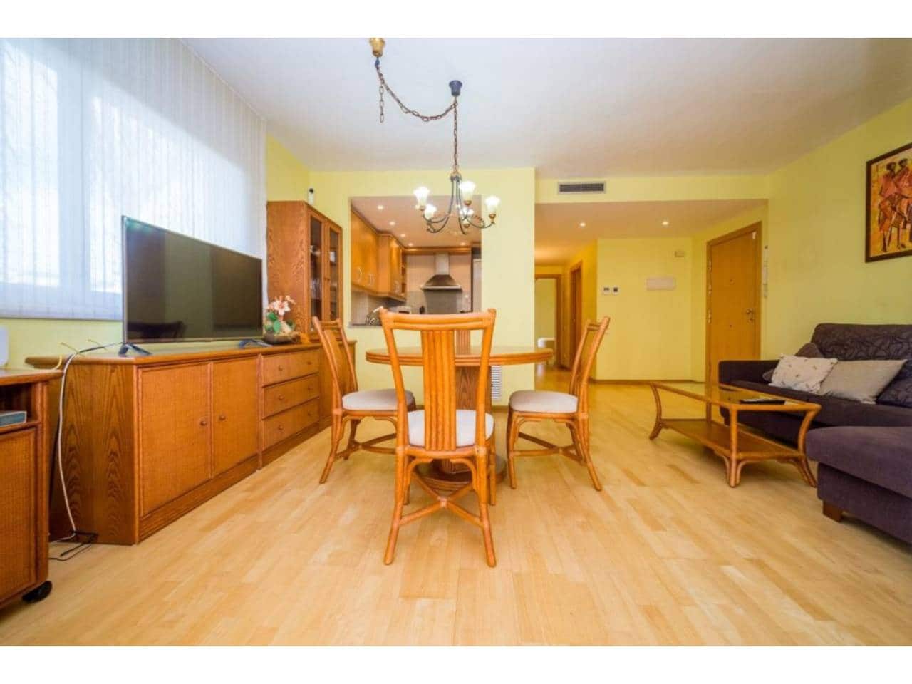 2 makuuhuone Asunto myytävänä paikassa Castell-Platja d'Aro mukana uima-altaan - 465 000 € (Ref: 9807546)