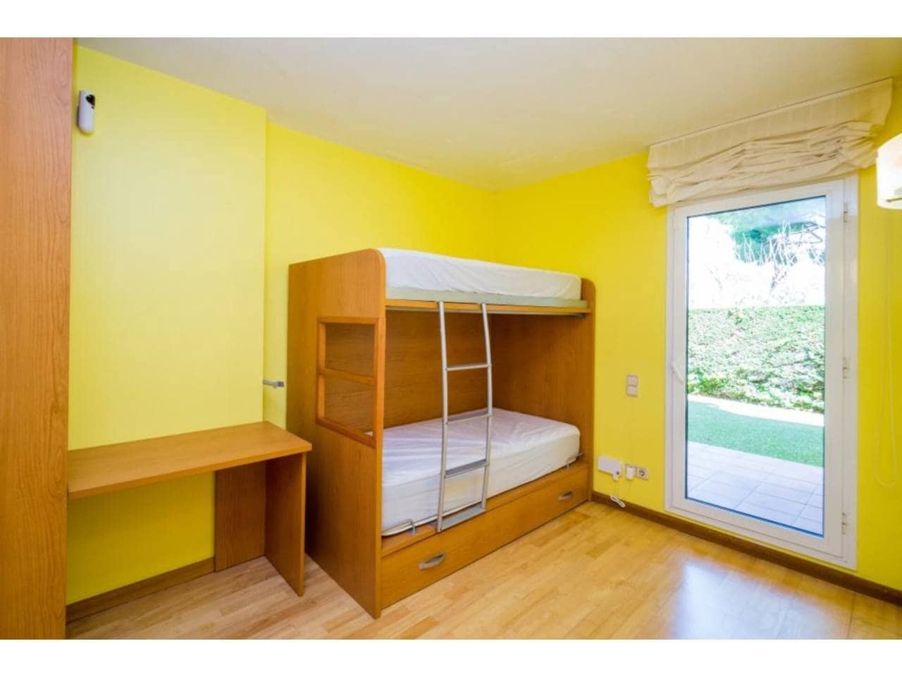 2 makuuhuone Asunto myytävänä paikassa Castell-Platja d'Aro mukana uima-altaan - 465 000 € (Ref: 9807546)