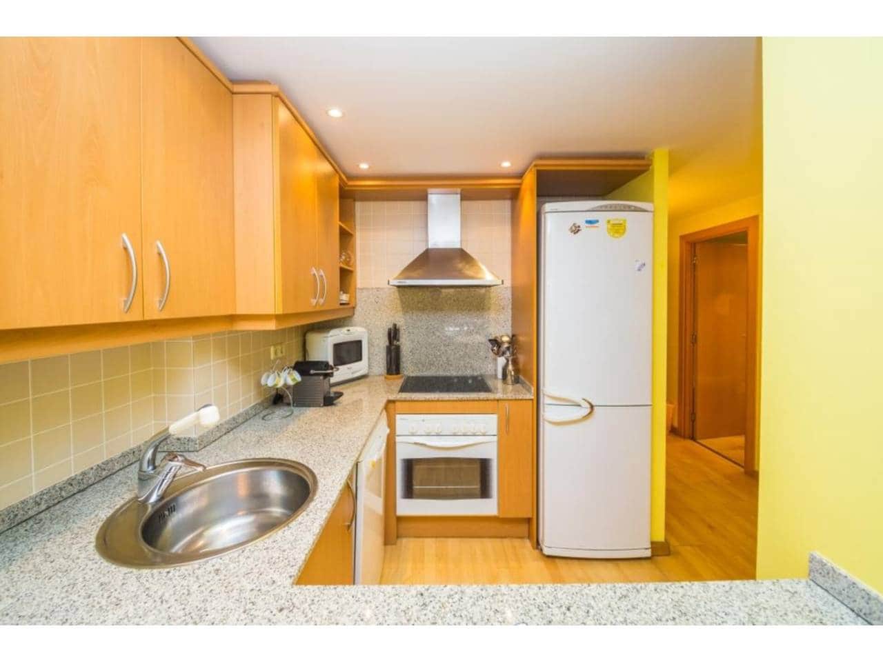 2 makuuhuone Asunto myytävänä paikassa Castell-Platja d'Aro mukana uima-altaan - 465 000 € (Ref: 9807546)