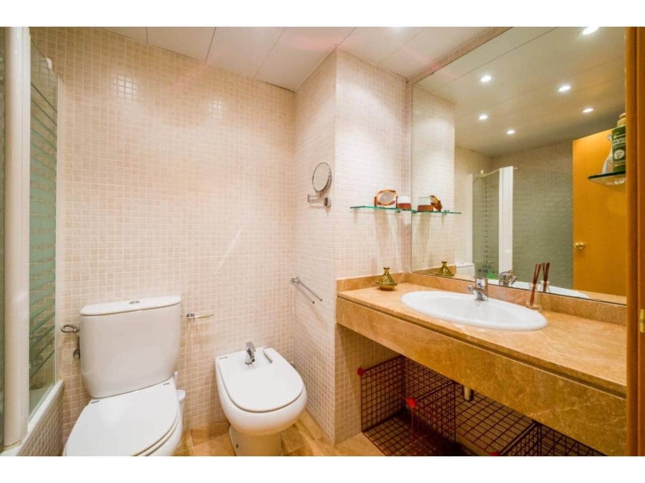 2 makuuhuone Asunto myytävänä paikassa Castell-Platja d'Aro mukana uima-altaan - 465 000 € (Ref: 9807546)