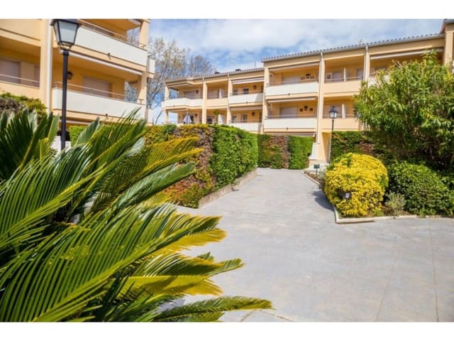 2 makuuhuone Asunto myytävänä paikassa Castell-Platja d'Aro mukana uima-altaan - 465 000 € (Ref: 9807546)