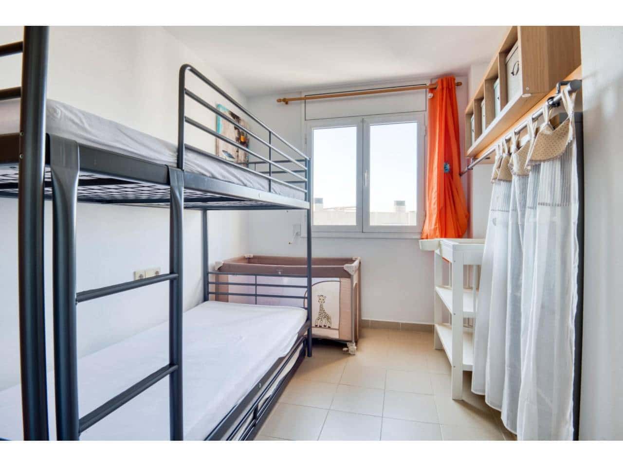 3 bedroom Flat for sale in Sant Feliu de Guixols with garage - € 235,000 (Ref: 9819806)