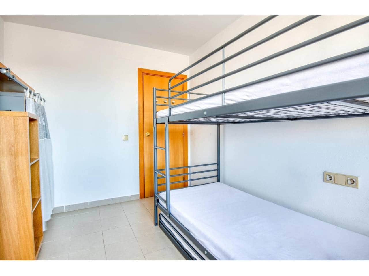 3 bedroom Flat for sale in Sant Feliu de Guixols with garage - € 235,000 (Ref: 9819806)