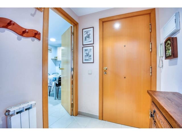 3 soveværelse Lejlighed til salg i Sant Feliu de Guíxols med garage - € 235.000 (Ref: 9819806)