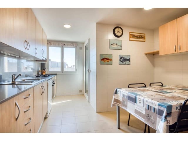 3 soveværelse Lejlighed til salg i Sant Feliu de Guíxols med garage - € 235.000 (Ref: 9819806)