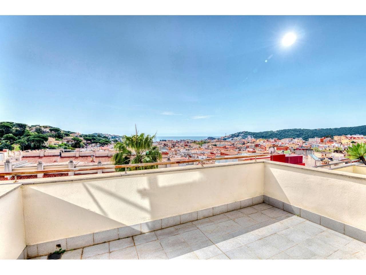 3 slaapkamer Halfvrijstaande villa te koop in Sant Feliu de Guixols met zwembad garage - € 368.000 (Ref: 9819807)