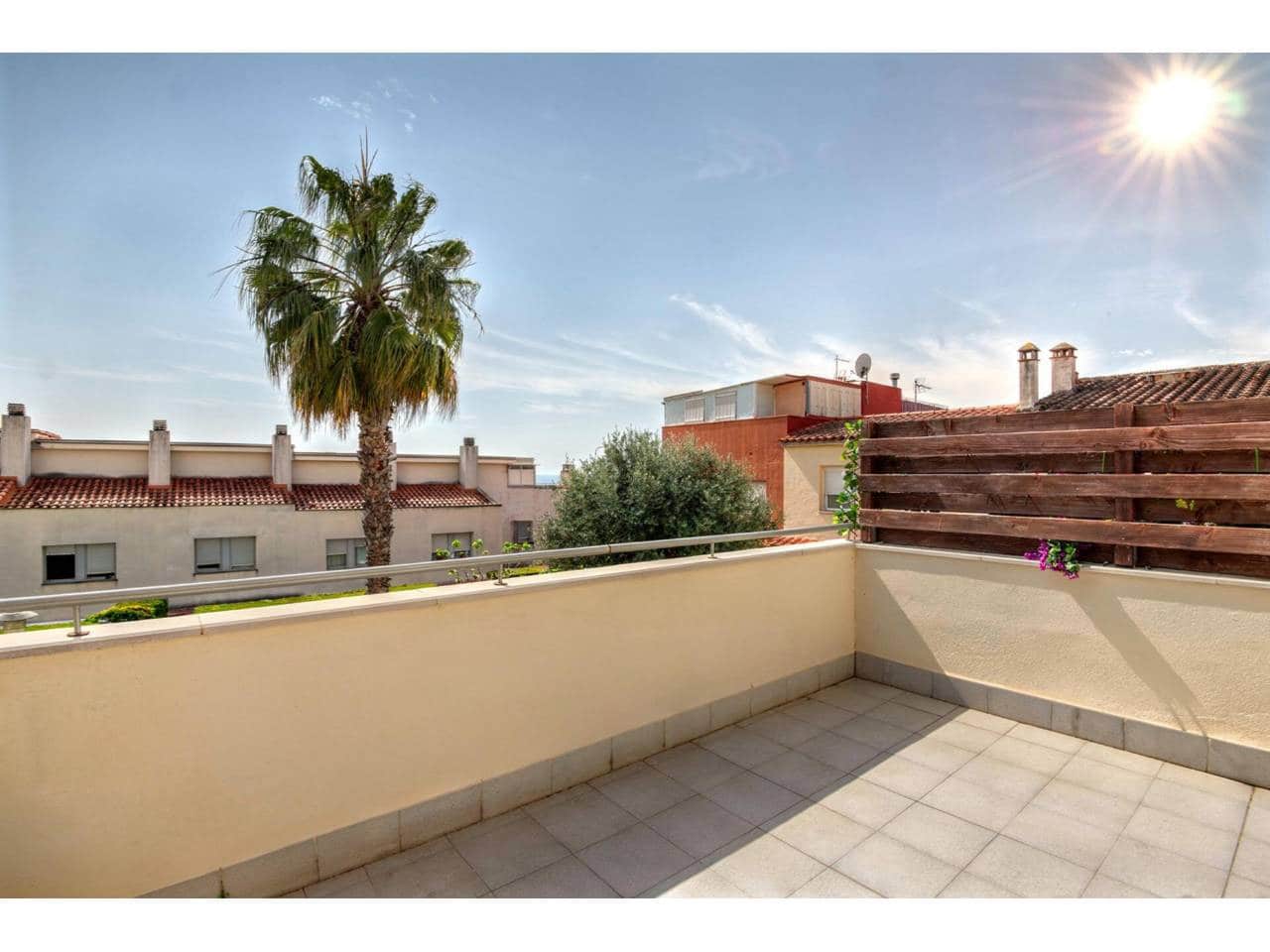 3 slaapkamer Halfvrijstaande villa te koop in Sant Feliu de Guixols met zwembad garage - € 368.000 (Ref: 9819807)